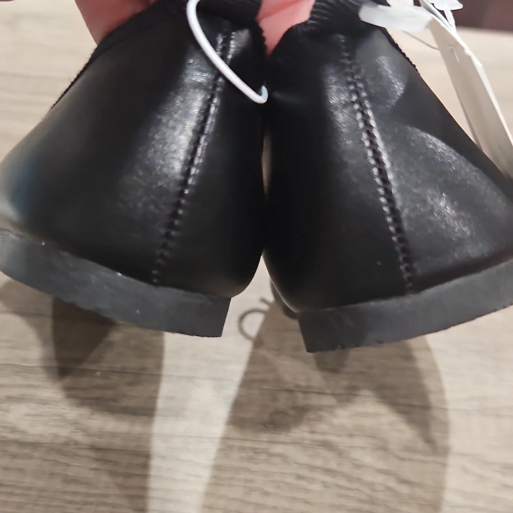 Cat & Jack size 1 black ballet flats